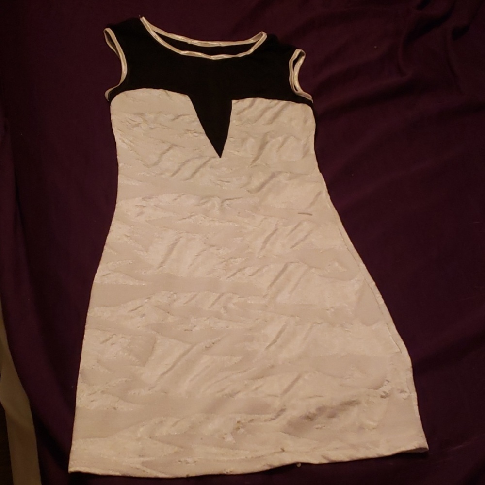 WHITE COCTAIL DRESS
